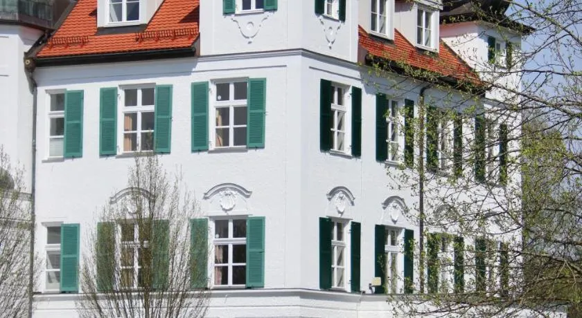 Schloss Elmischwang - Image 1