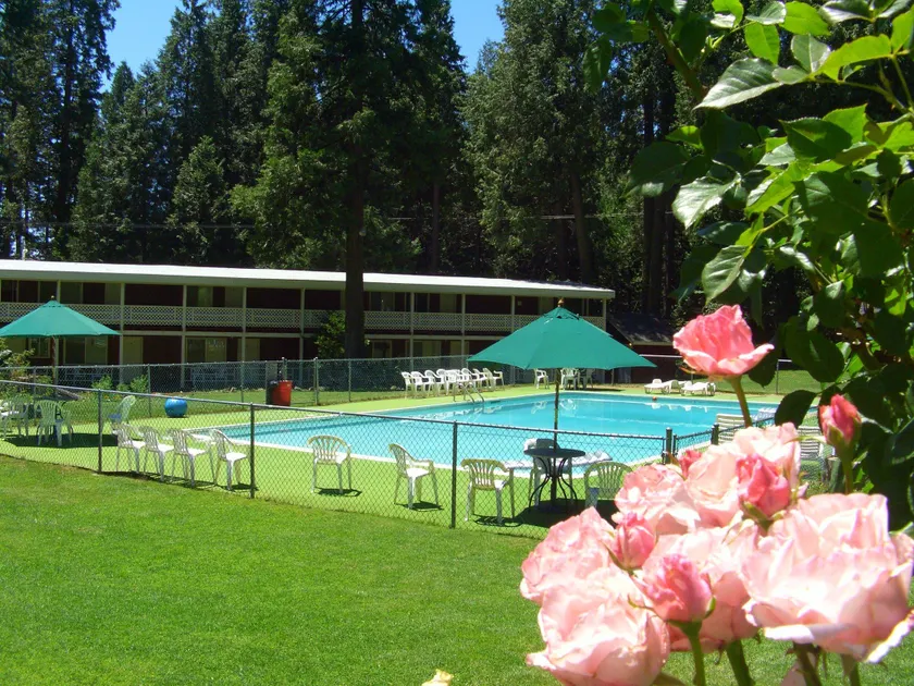 The Long Barn Lodge - Image 1