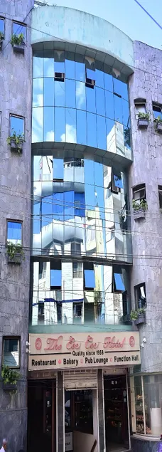 THE EEE CEE HOTEL - Image 1