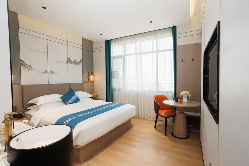 Haorong Smart Hotel (Beiliu Yongfeng Plaza Branch) - Image 1