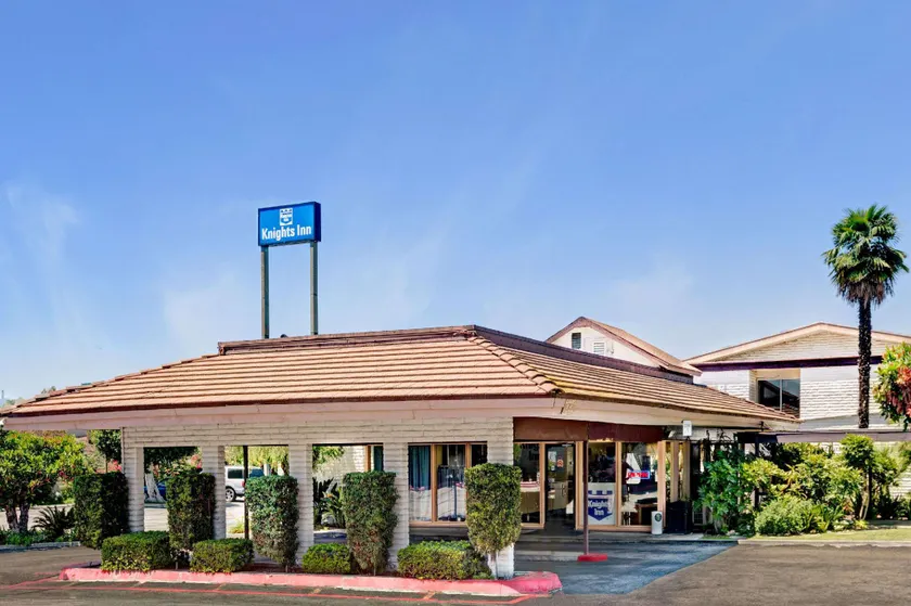 Residence Inn by Marriott Claremont - Image 1