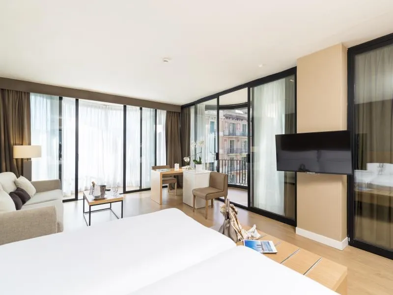 Hotel Guitart Grand Passage - Image 1