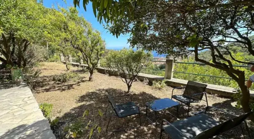 10 min de Monaco petite maison avec jardin vue mer et rocher de Monaco - Image 1