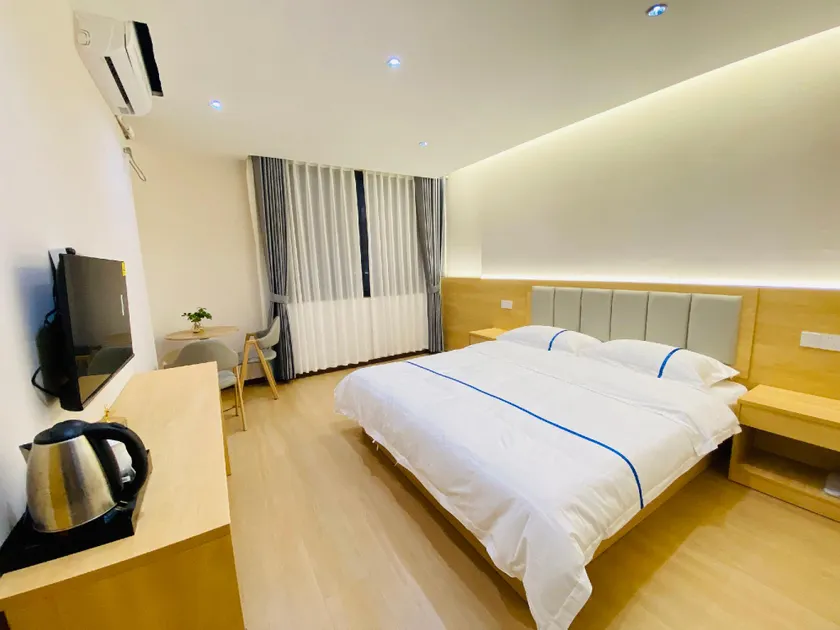 Lidu Hotel - Image 1