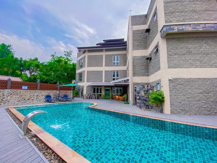 Cha Li's Family Hotel&Hostel - Image 1