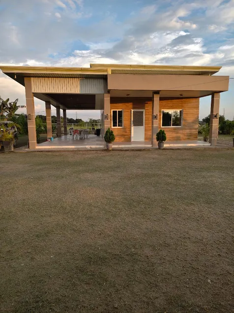 DA FarmVILLE Transient house - Image 1