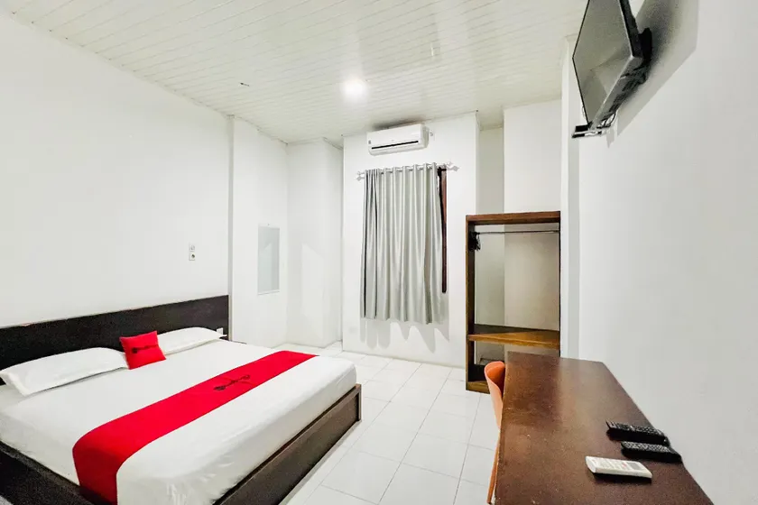 RedDoorz Syariah at Hotel Seunia Banda Aceh - Image 1