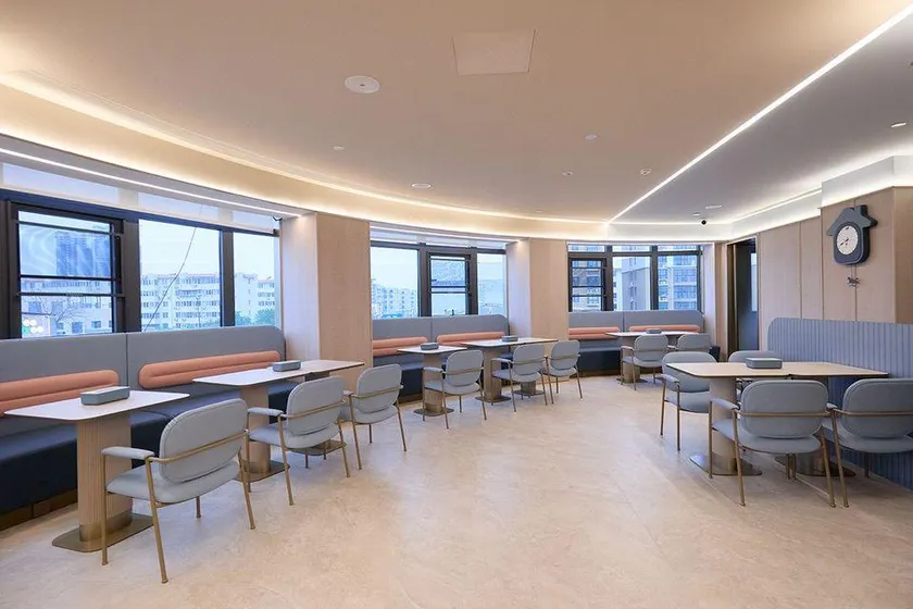 HanTing Hotel (Puyang Zhongyuan East Road Dennis) - Image 1