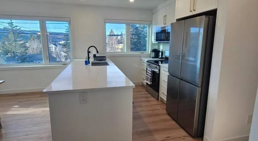 Comfortable Home Near Hospitals and Parks - Image 1