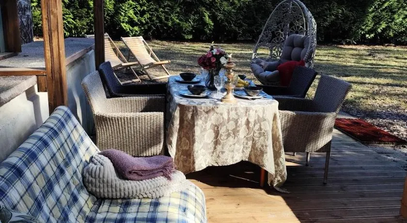 Spacious studio apartment with Sauna and Terrace - Image 1