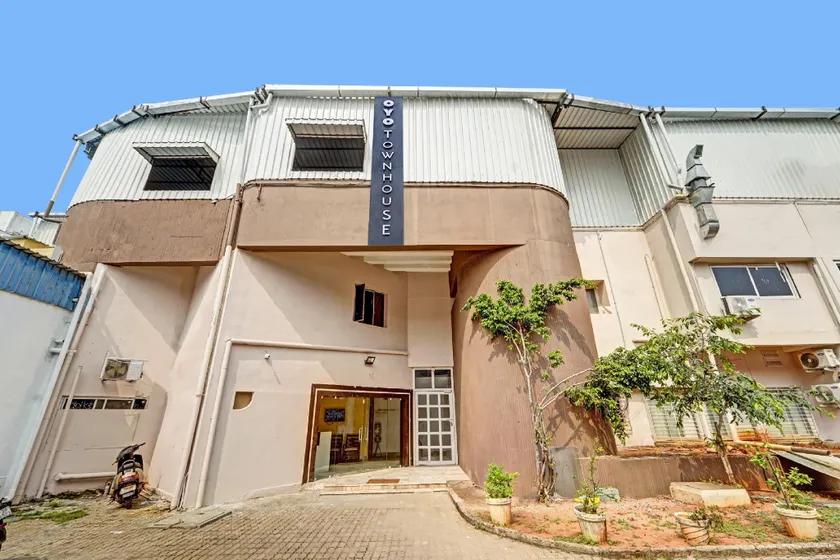 Collection O Yash Inn - Image 1
