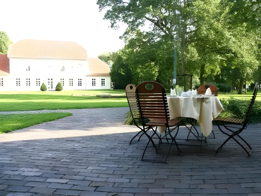 Parkhotel Cloppenburg - Image 1