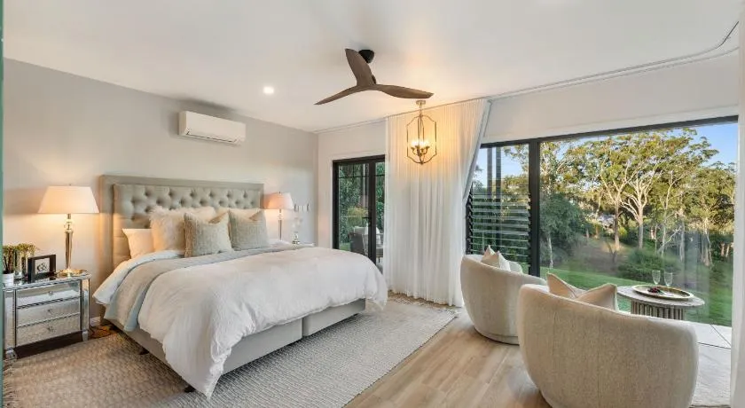 Ridge Retreat - Image 1