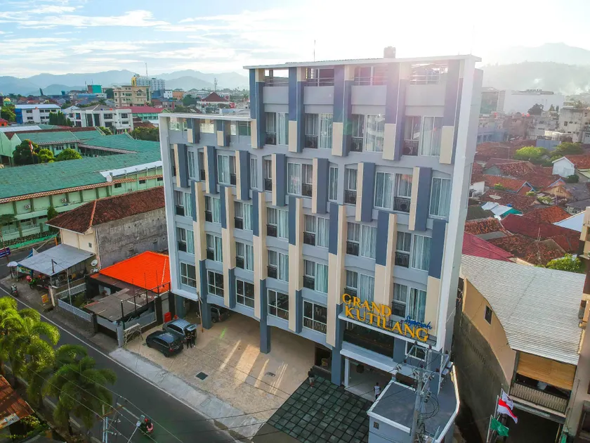 HOTEL GRAND KUTILANG SYARIAH - Image 1