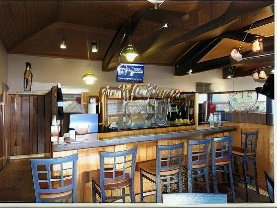 Cascade Lodge - Image 1