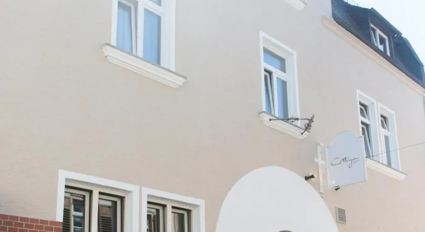 Cottage Rheingau Hotel - Image 1