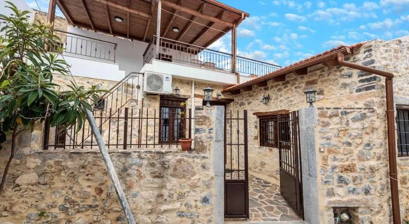 Luxury Limnes Village House - Image 1