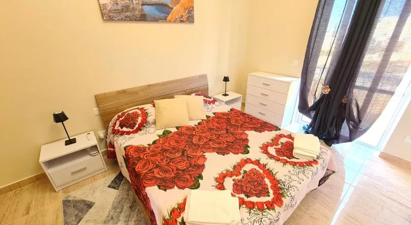 Richard's Living - Image 1