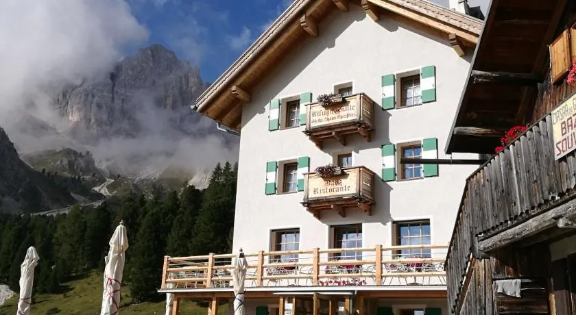 Rifugio Stella Alpina Spiz Piaz per escursionisti - Image 1