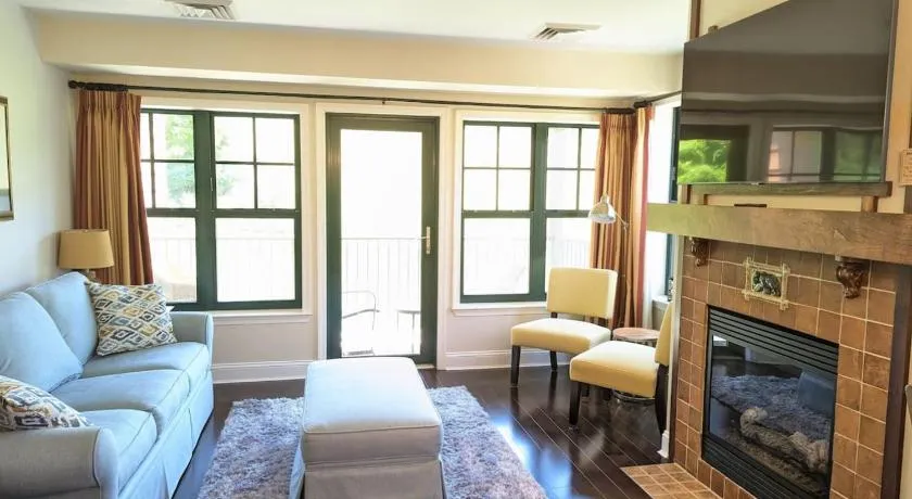 Great Views 2 Bed 2 Bath Updated - Image 1