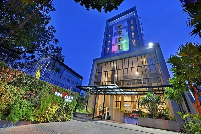 Travello Hotel Bandung - Image 1