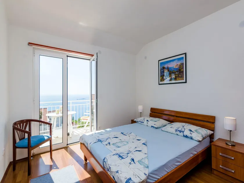 Seaview Apartment in Cavtat Dalmatia with Garden - Image 1