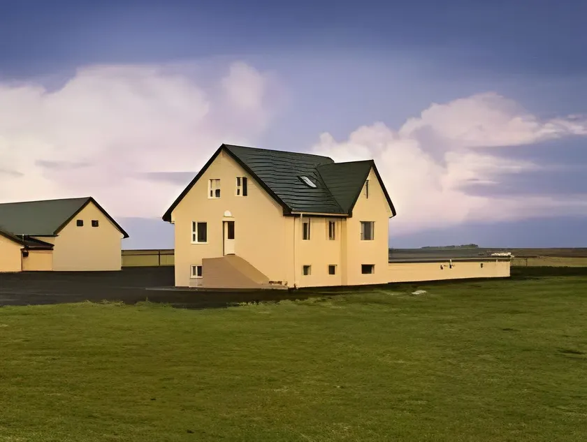 Guesthouse Vatnsholt - Image 1