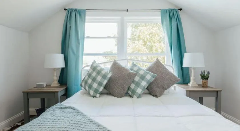 Charming Apt with chic decor Superhost w 5 Stars - Image 1