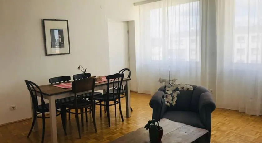 Mitten im Achten. Zentrale Wohnung in Wien - Image 1