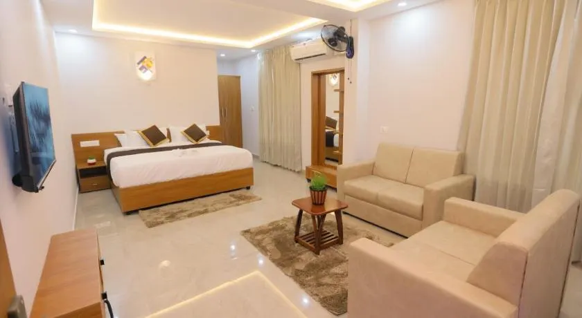 Munderi Green Mounts - Family Rooms with Pool, Wayanad, Kalpetta - Image 1