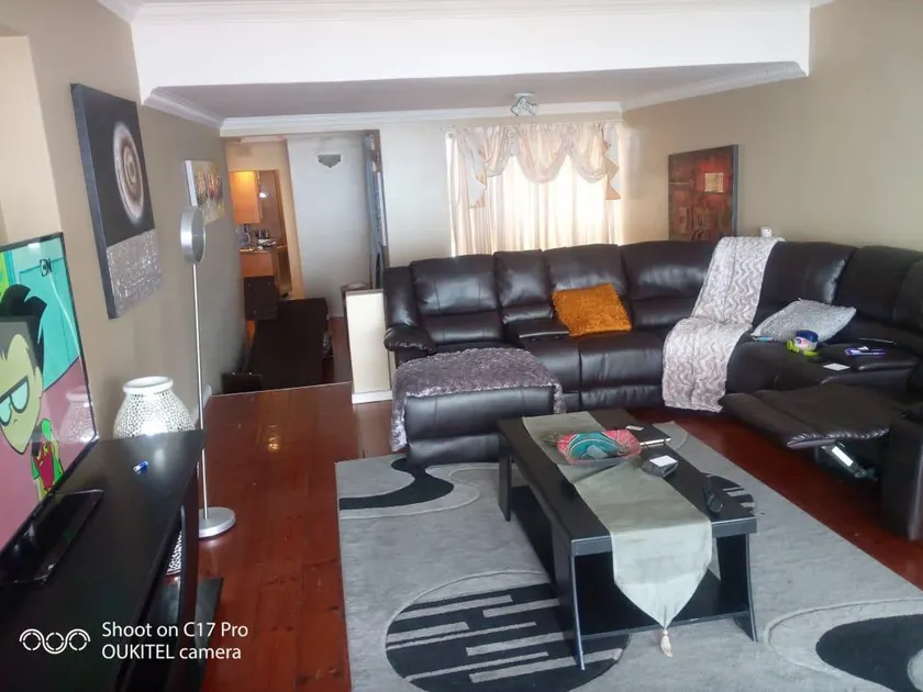 Ike and Carry South Beach BNB - Image 1