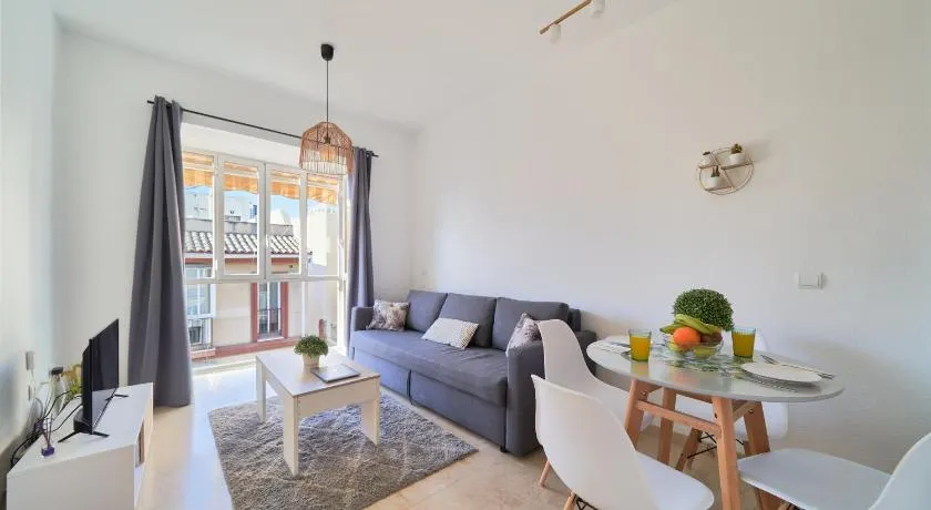 Apartamento céntrico en Málaga - Image 1