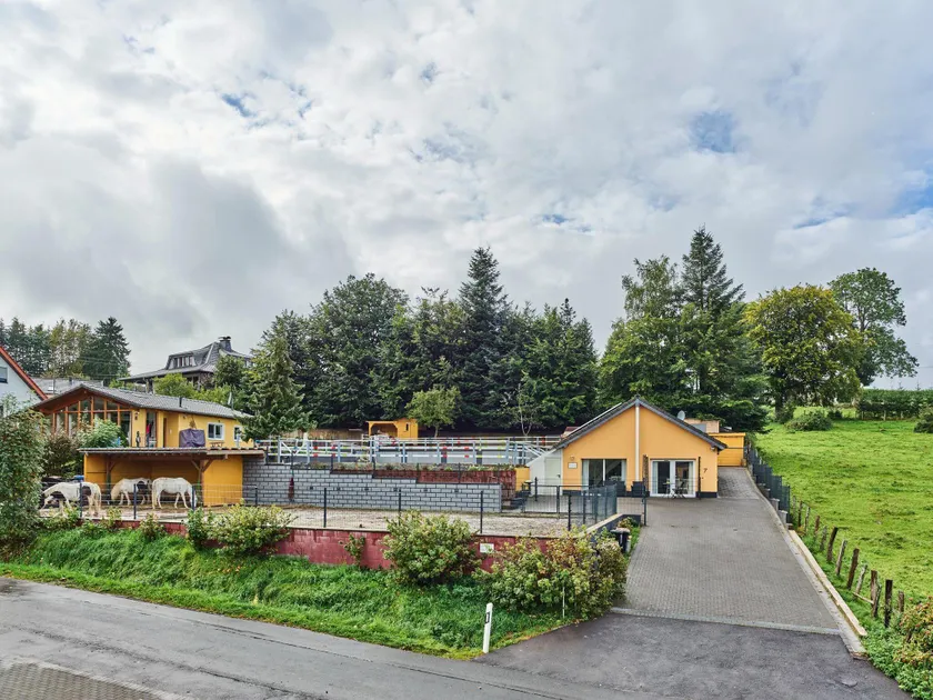 Romantic Hideaway in Hellenthal - Image 1