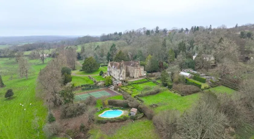 Haremere Hall - A Jacobean Estate of Grandeur - Image 1