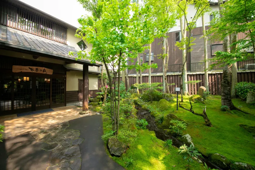 Ryokan Fukinoya - Image 1