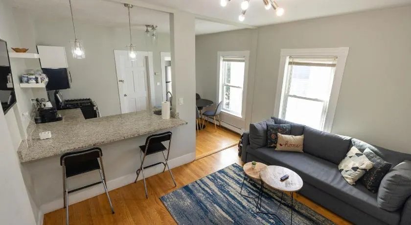 Boston Landing Stays - Image 1