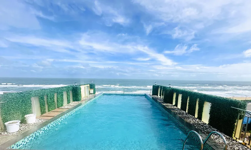 The Bay Suites - Image 1