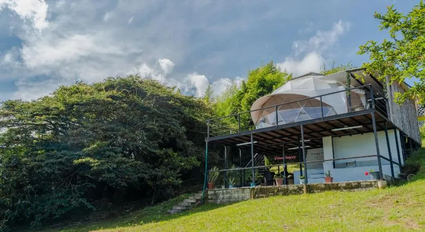 Deluxe Glamping Domo - Image 1