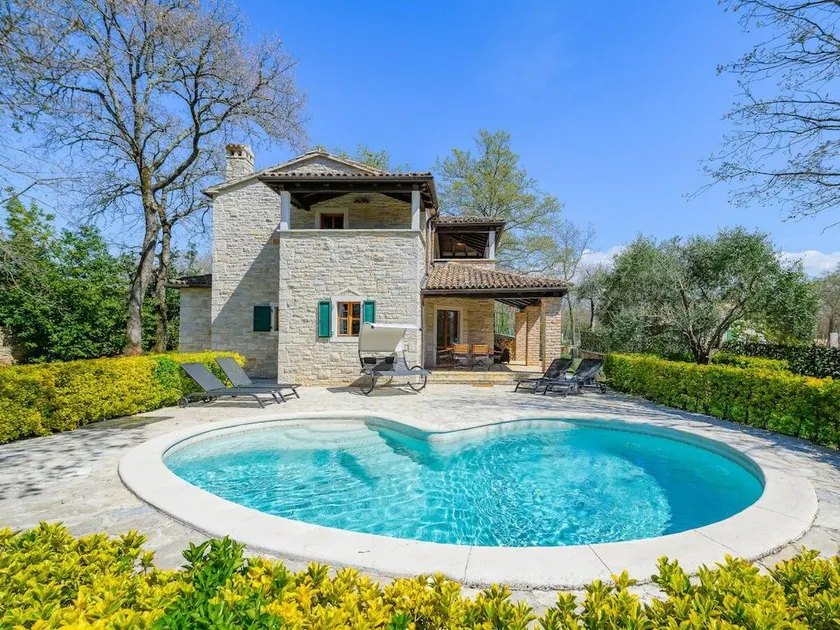 Villa in Banki with Private Pool near Marea Beach - Image 1