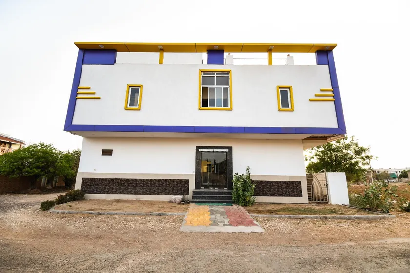 SPOT ON Sapphire Inn - Image 1