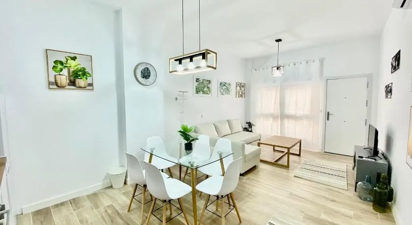 Puente Praga Aparment - Image 1