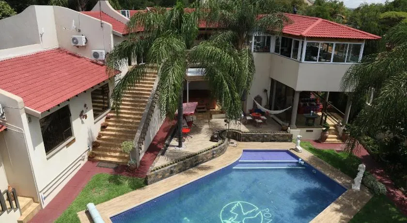 Ponciana Superior Guesthouse - Image 1