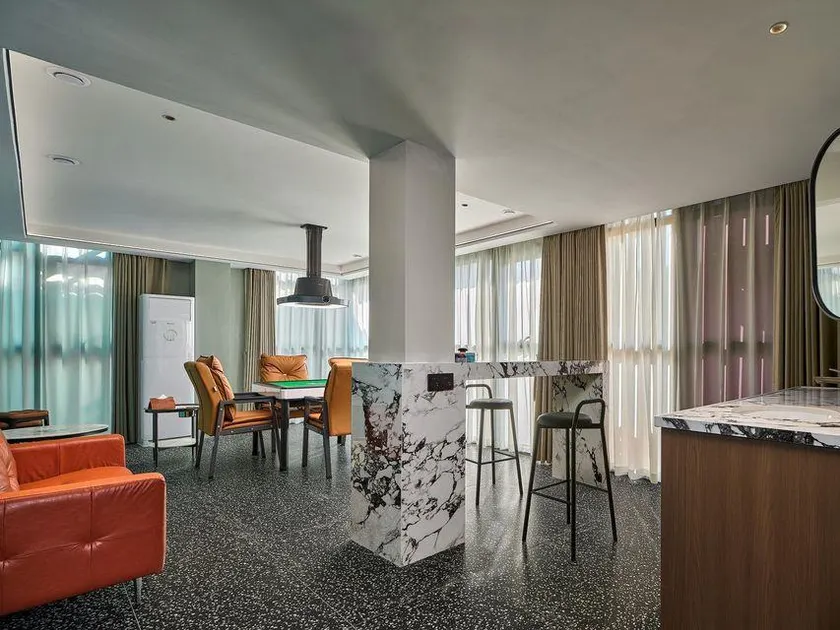 Guangzhou Yumu Curie Hotel (Panyu Aeon Mall) - Image 1