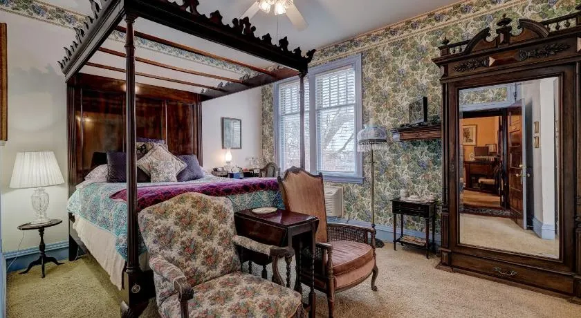 Grandison Inn - Image 1