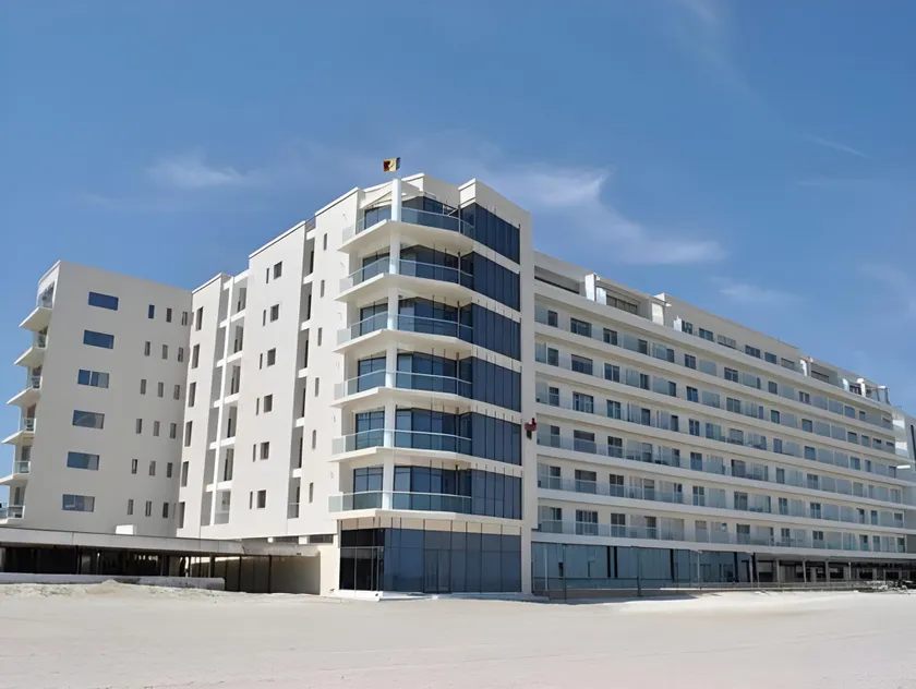 Riviera Residence Apartments - Image 1