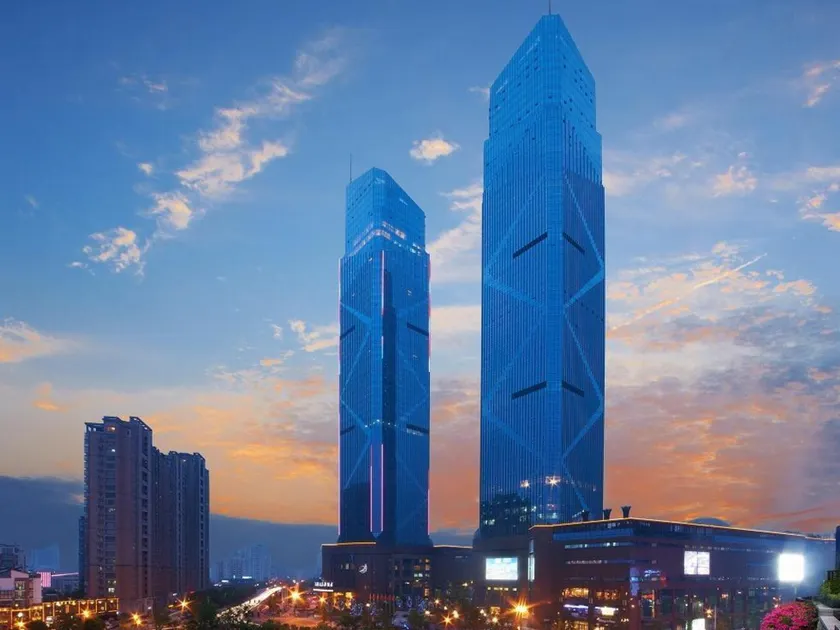 Dongwu New Century Grand Hotel Huzhou - Image 1
