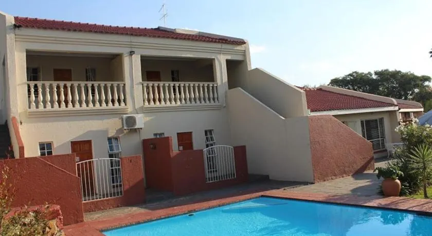 Flamboyant Guest Lodge - Image 1