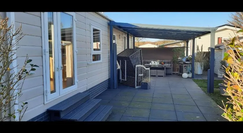 Chalet Olive im Park De Veerstal - Image 1