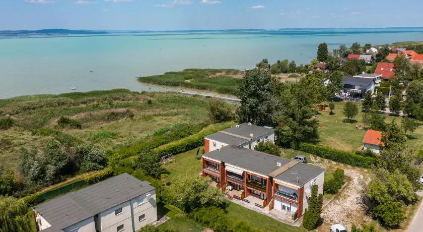 Balatonic apartman - Image 1