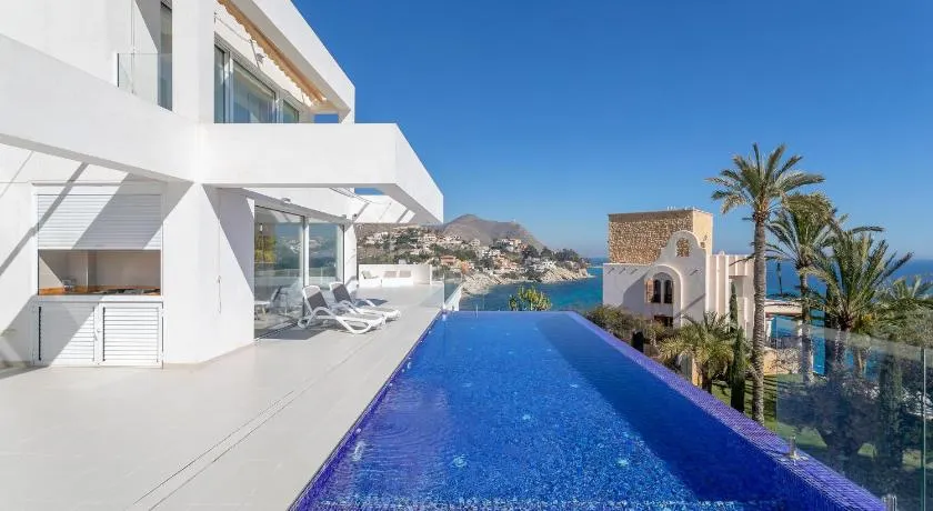Villa mit Terrasse, Grill und privatem Pool | Bergblick - Image 1